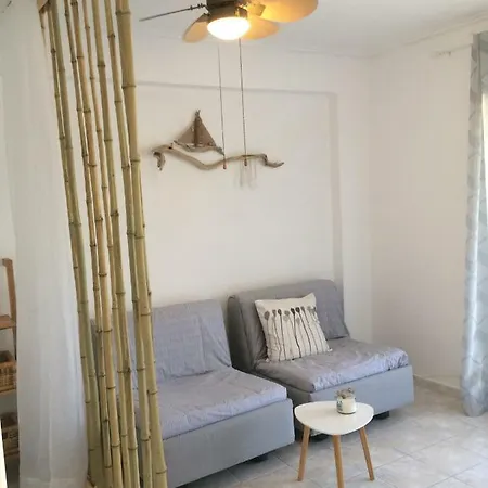 Cozy Studio Near The Sea