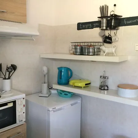 Διαμέρισμα Cozy Studio Near The Sea Λουτράκι