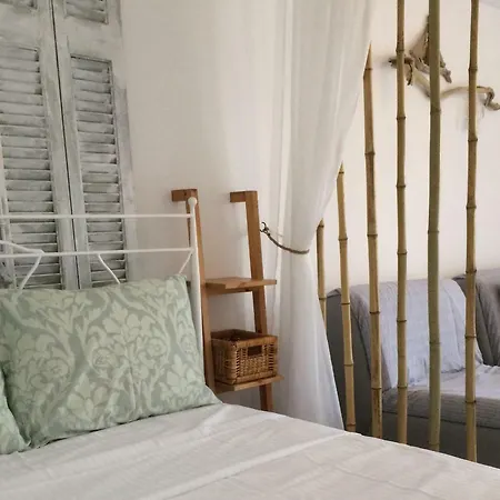 Cozy Studio Near The Sea Loutráki