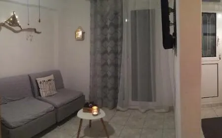 Cozy Studio Near The Sea Λουτράκι